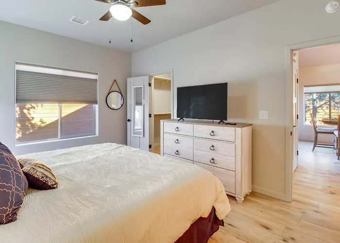Holiday home Walk To Rainbow Lake: High Country Retreat W/ Deck
