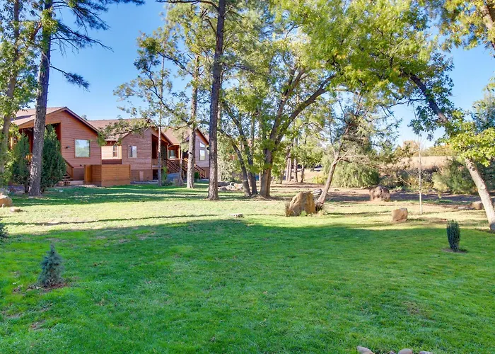 Walk To Rainbow Lake: High Country Retreat W/ Deck * Pinetop-Lakeside